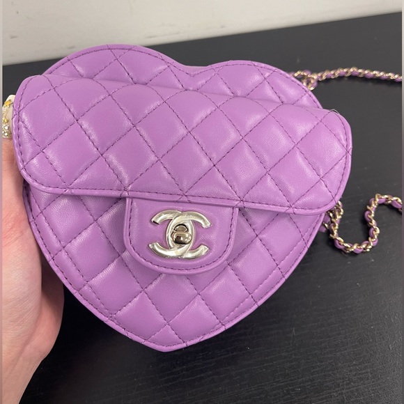 Chanel purple heart bag - Picture 2 of 8